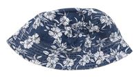 Tmavomodrý květovaný klobouk zn. M&S