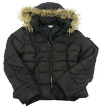 Černá šusťáková zimní prošívaná bunda s kapucí zn. H&M