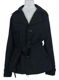Dámský černý šusťákový krátký kabát s páskem zn. Vero Moda 
