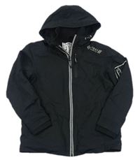 Černá šusťáková jarní bunda s kapucí a nápisem zn. M&S
