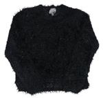Čierny chlpatý trblietavý sveter Pocopiano