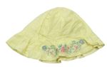 Žltý plátenný klobúk s výšivkami květů Mothercare