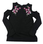 Čierne úpletové tričko s prestrihmi a výšivkami květů Primark