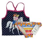 Tmavomodro-farebné dvoudílné plavky s ananásy a Bibi s Tinou na koni