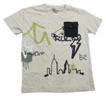 Béžové tričko s grafitti a vreckom Matalan