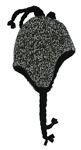 Čierno-biela melírovaná čapica s strapcemi